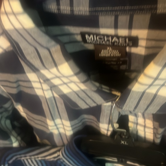 Men's Multi-Color Shirt Collection - Picture 6 of 7